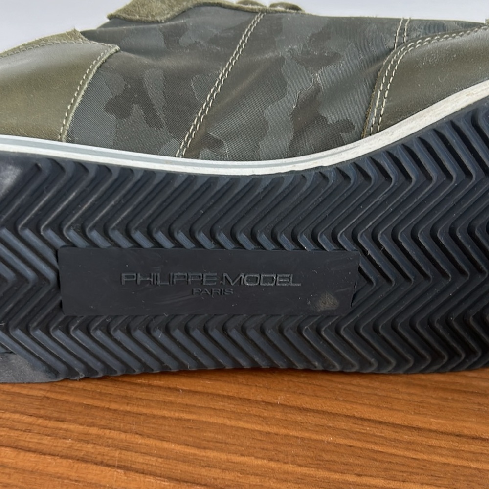 Men’s Designer runner - Picture 4 of 6